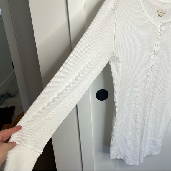 Aritzia Golden By TNA White Henley Waffle Knit Thermal Long Sleeve Size Medium - Picture 3 of 7